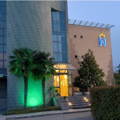 MINI HOTEL